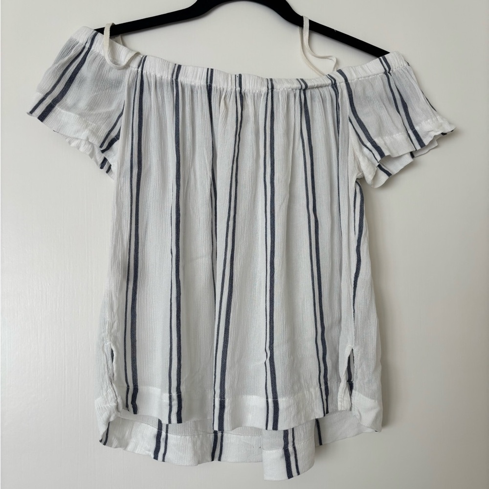 Cloth & Stone off the shoulder top
